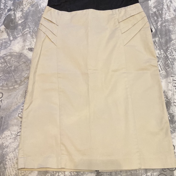 Kaki Pencil skirt - Picture 2 of 4